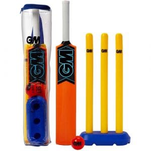 GM Striker Cricket Bat 8-11 Years